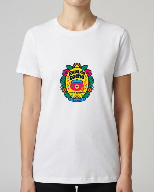 Camiseta Rapa do Tacho Caçula da Família Mineirês Unissex 100% Algodão, vestida em modelo feminina